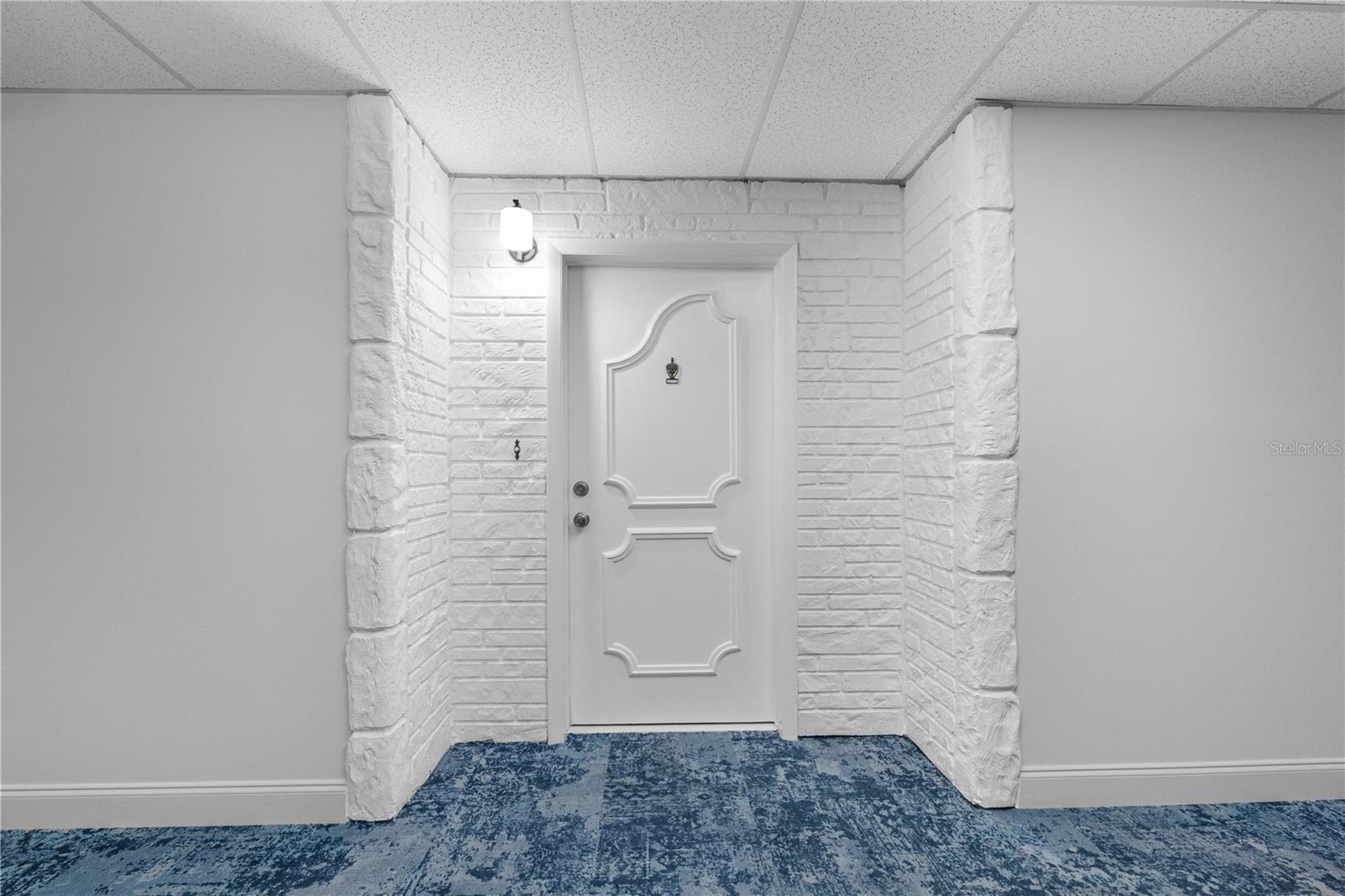 Entrance 404C