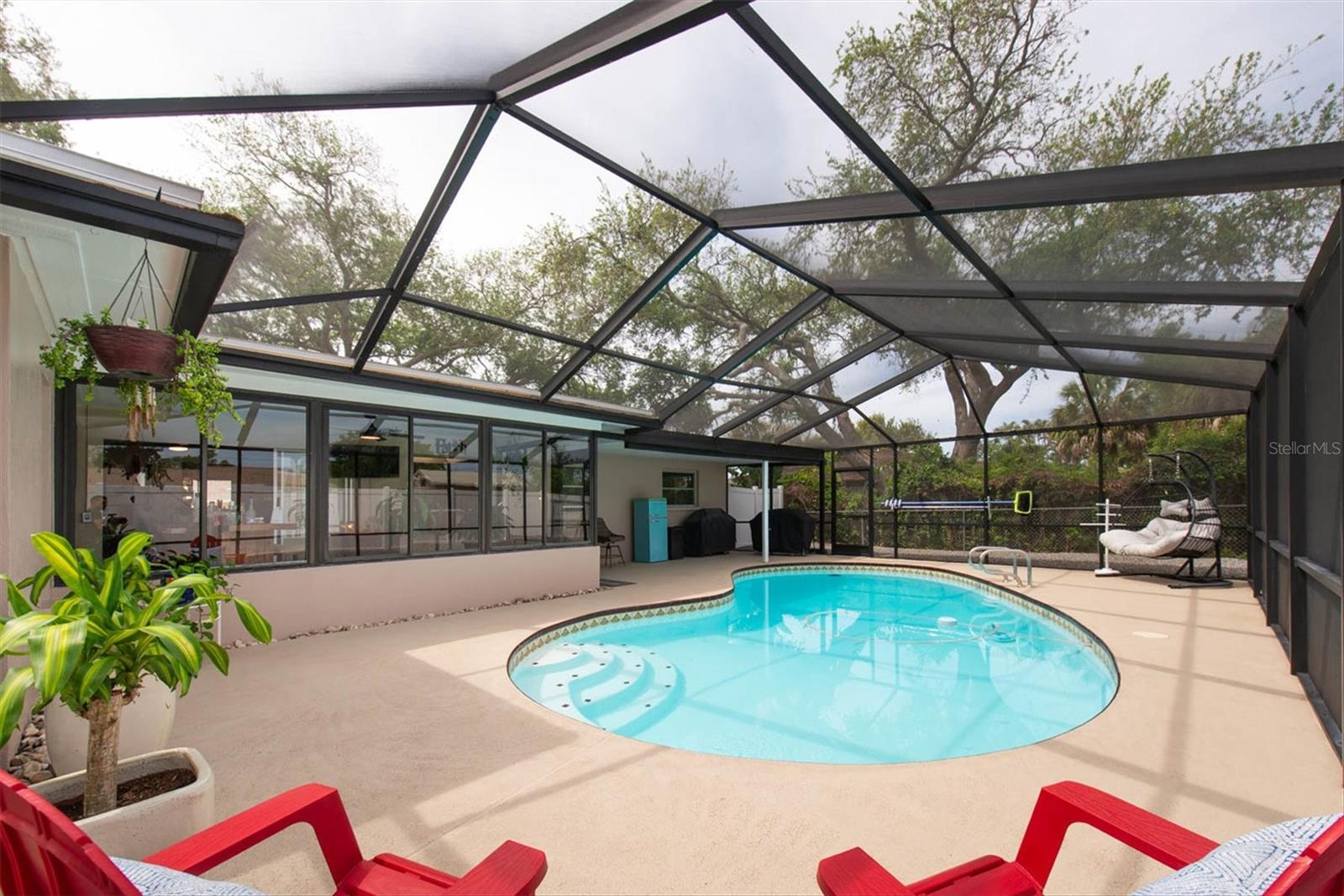 Screened enclosure!