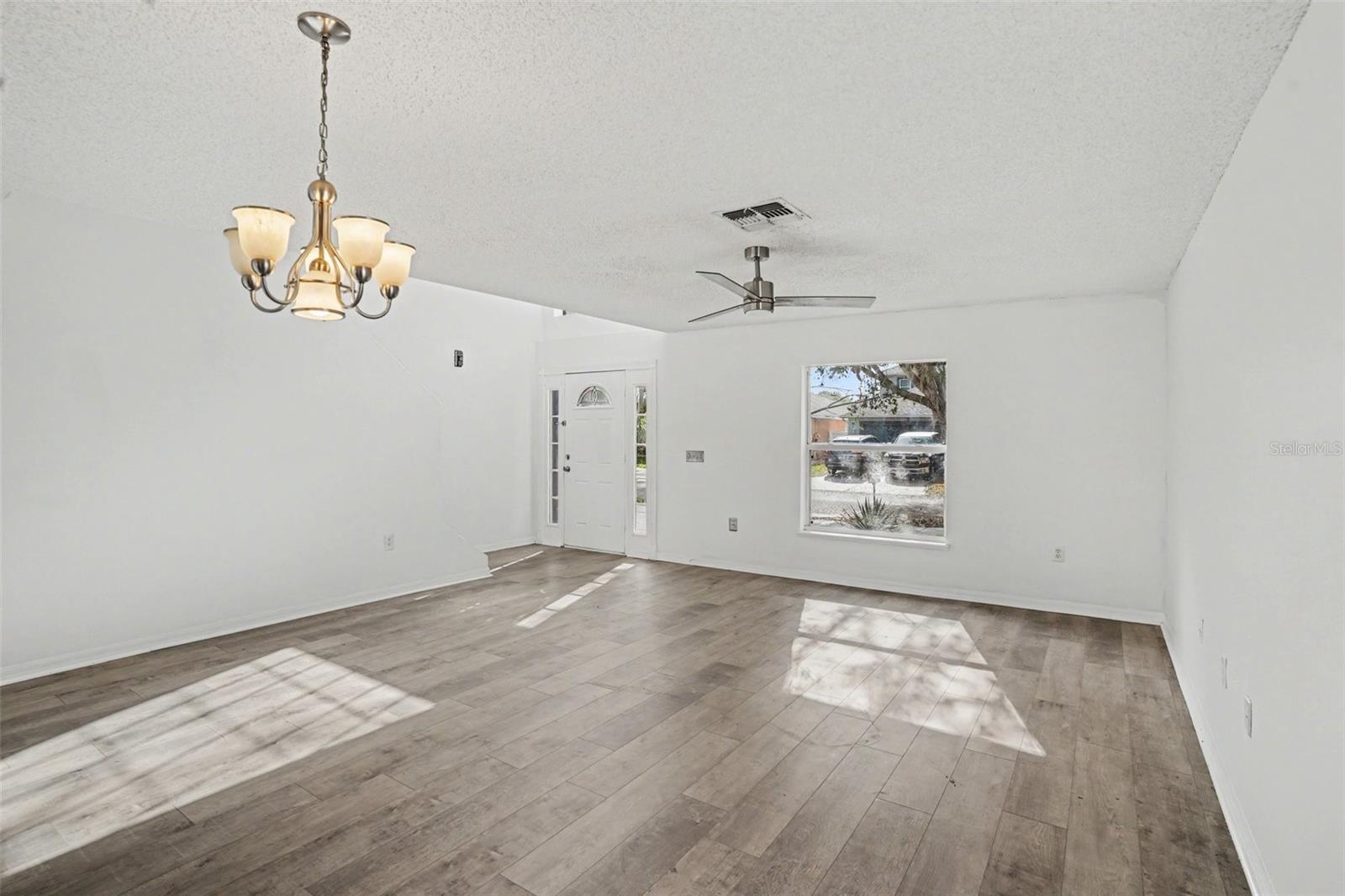 Family Room & Formal Dining Room - 10317