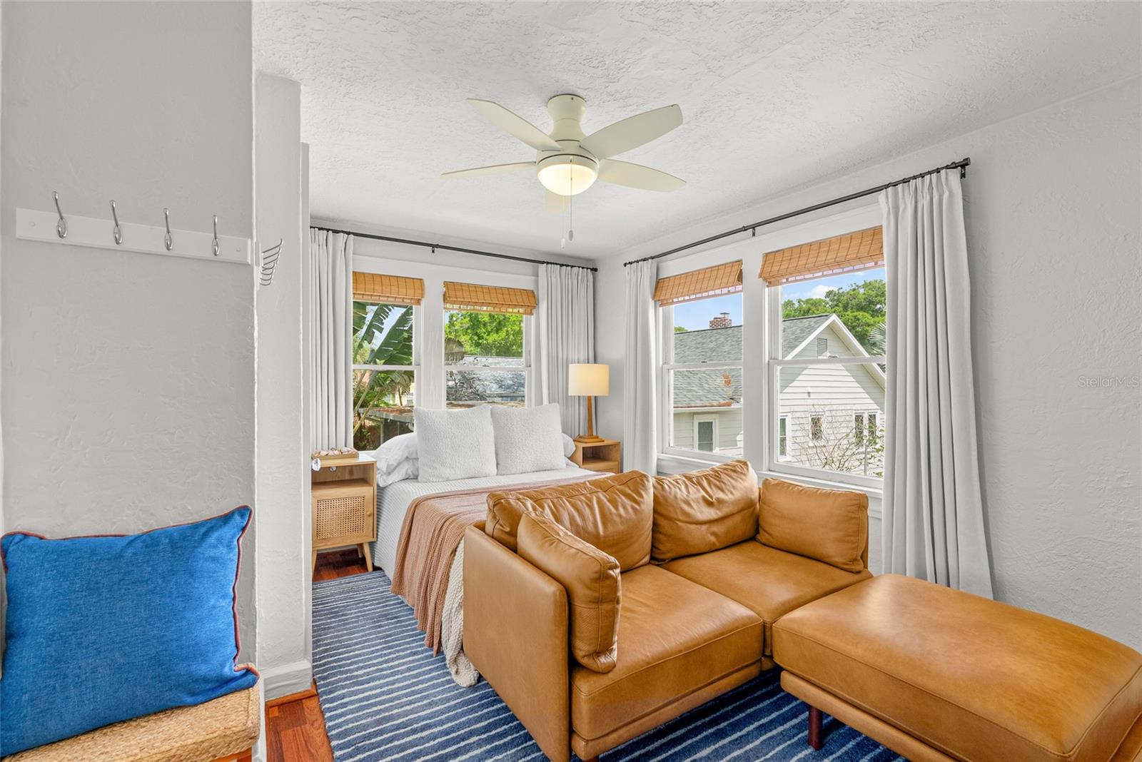 2md bedroom in 2nd floor unit