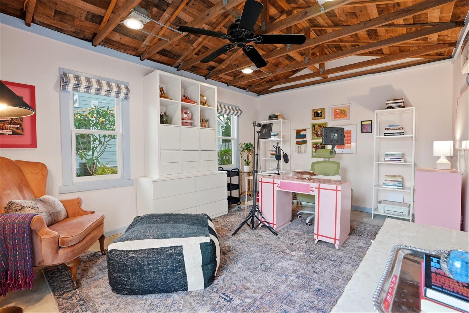 Front office or extra space