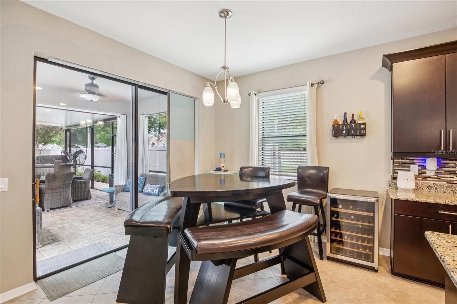 BREKFAST NOOK HAS TONS OF NATURAL LIGHTING!