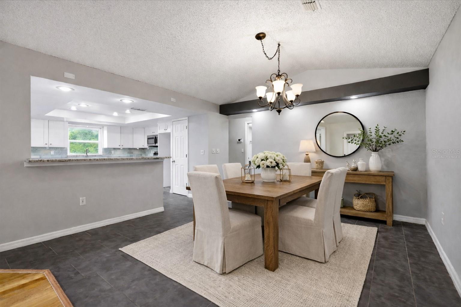 Virtually Staged: Dining Area