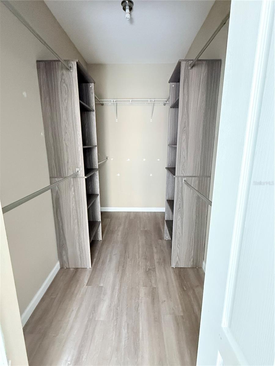walk in closet