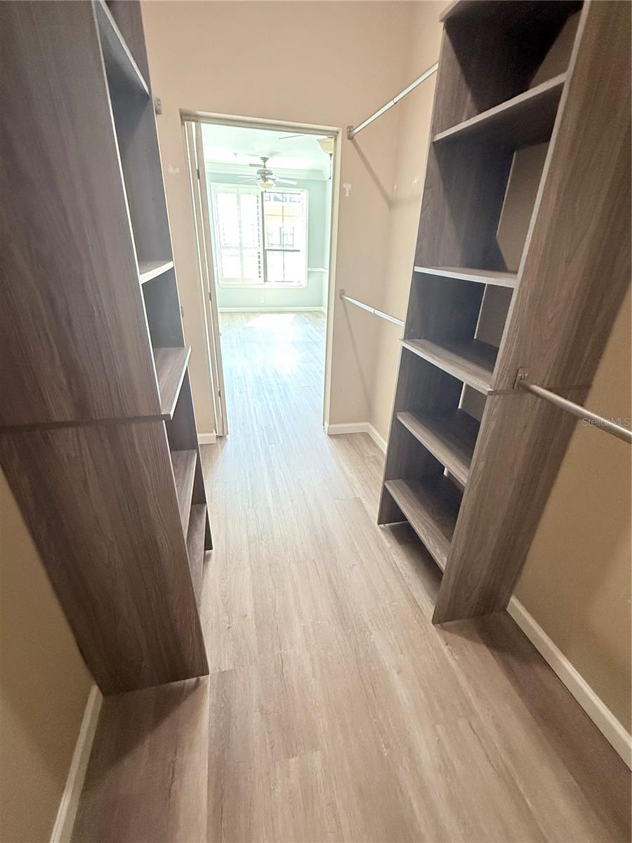 walk in closet