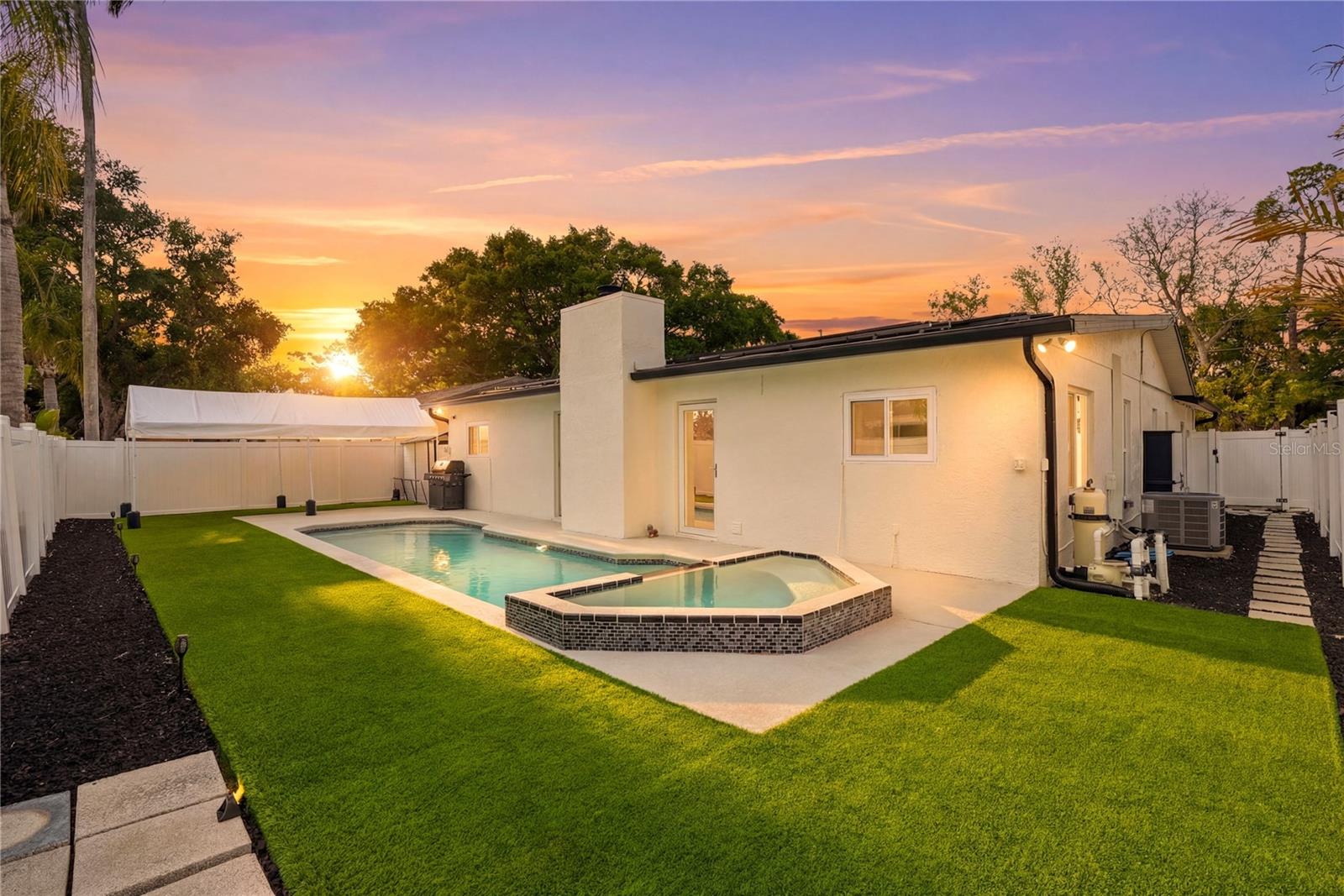 Backyard Pool