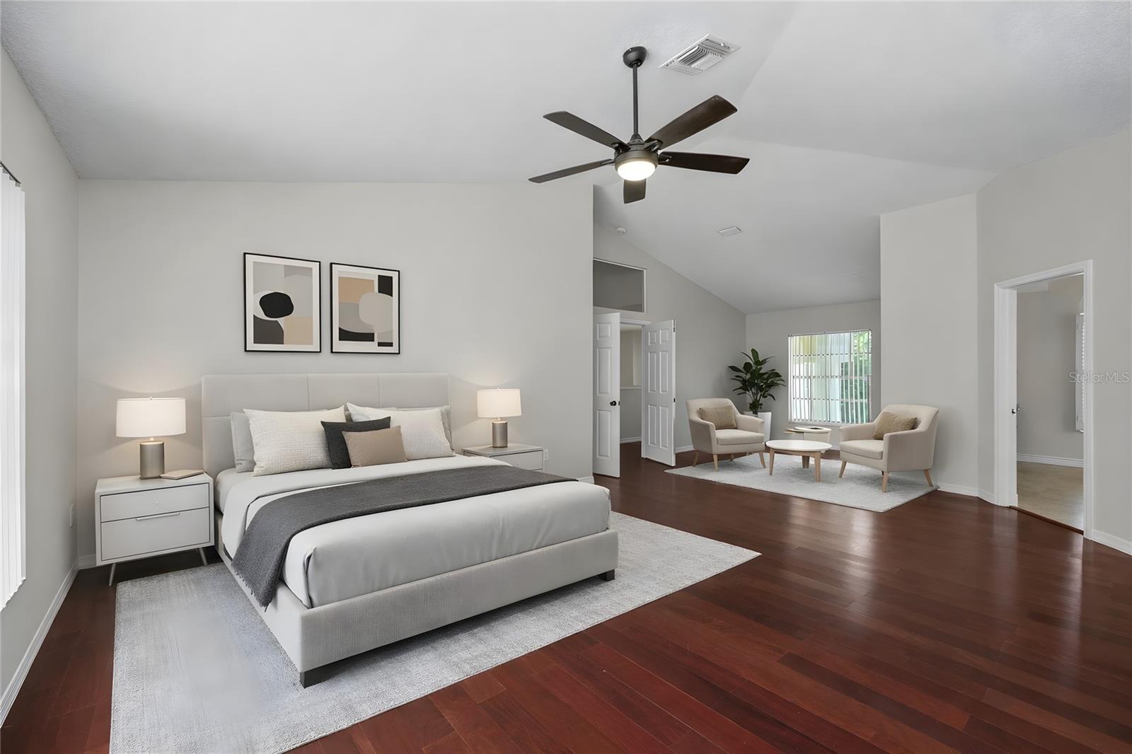 Huge Owners Suite with sitting area!