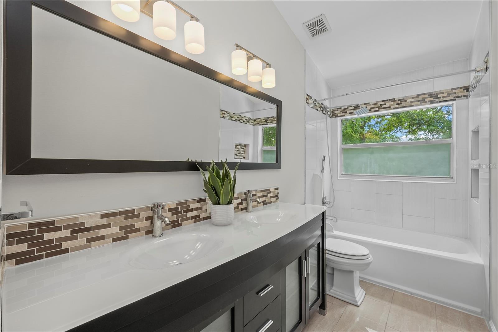 2nd full bath upstairs