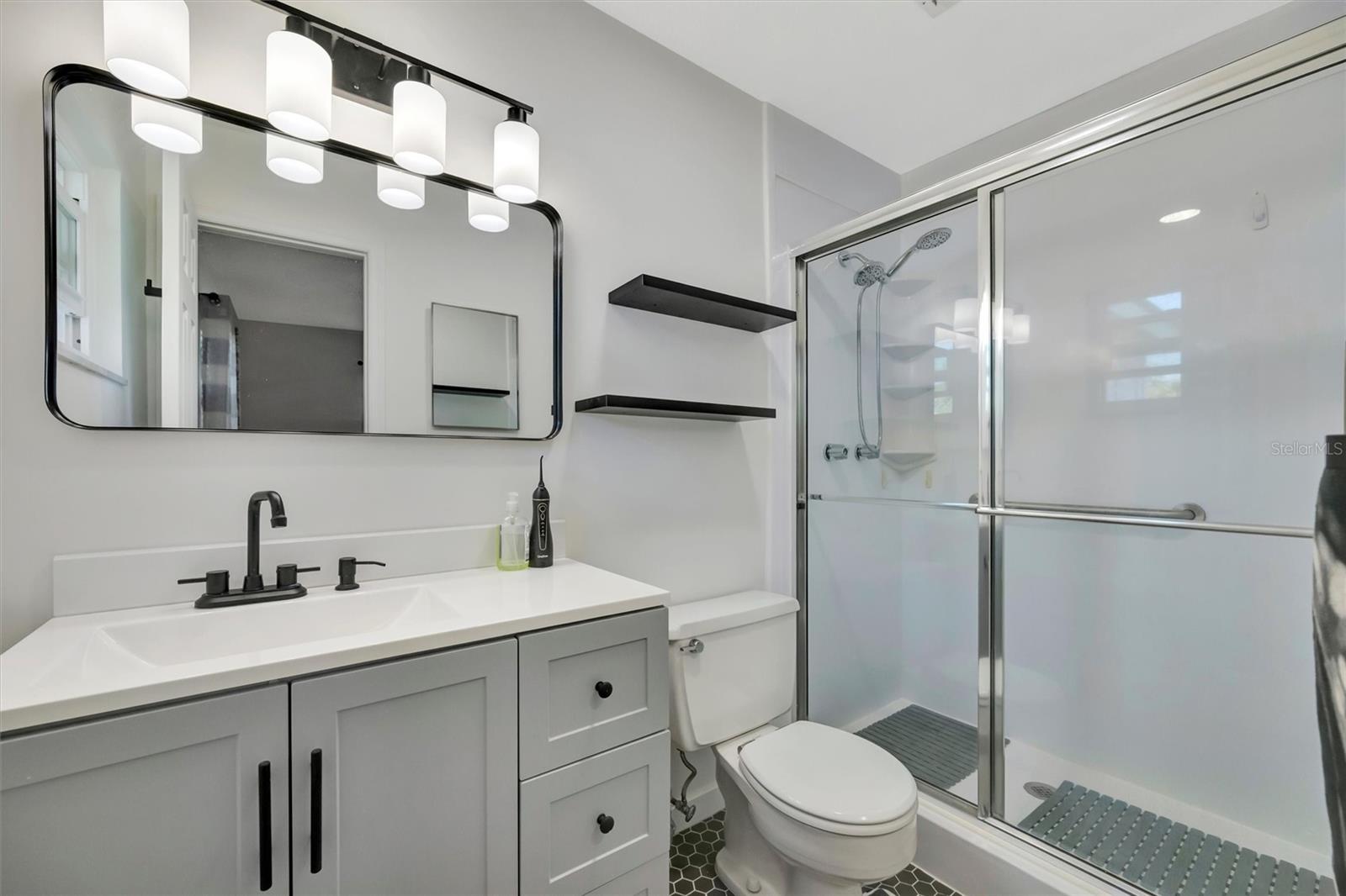 The En-suite master bathroom