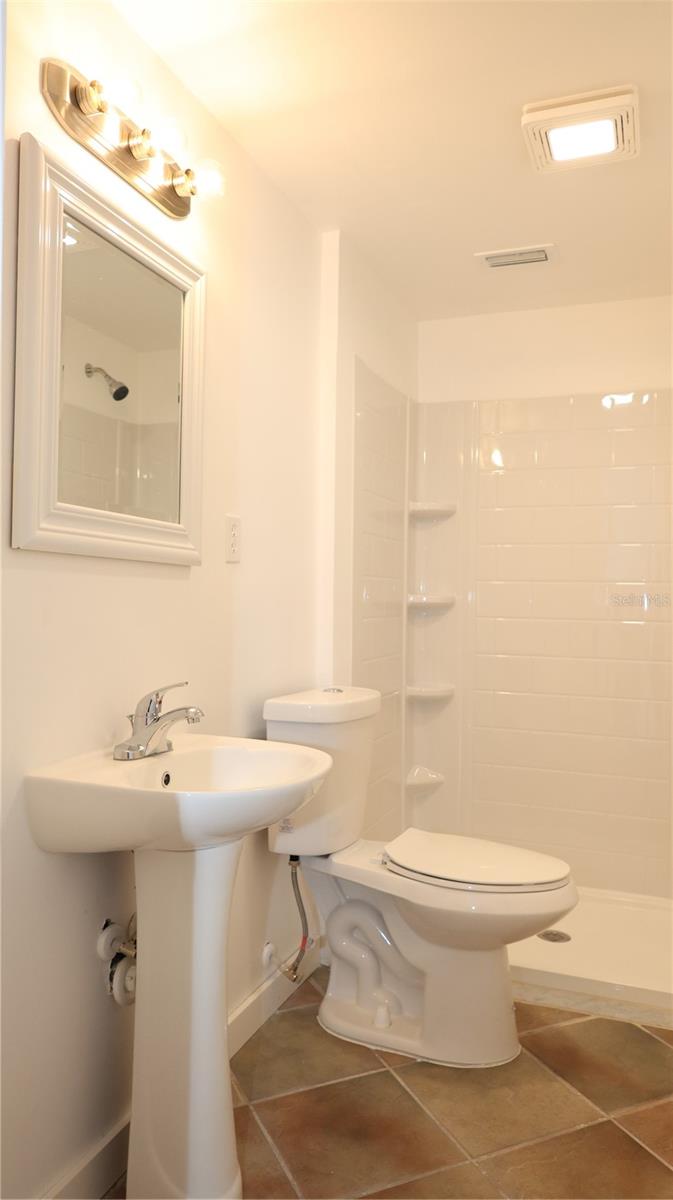 bathroom/shower