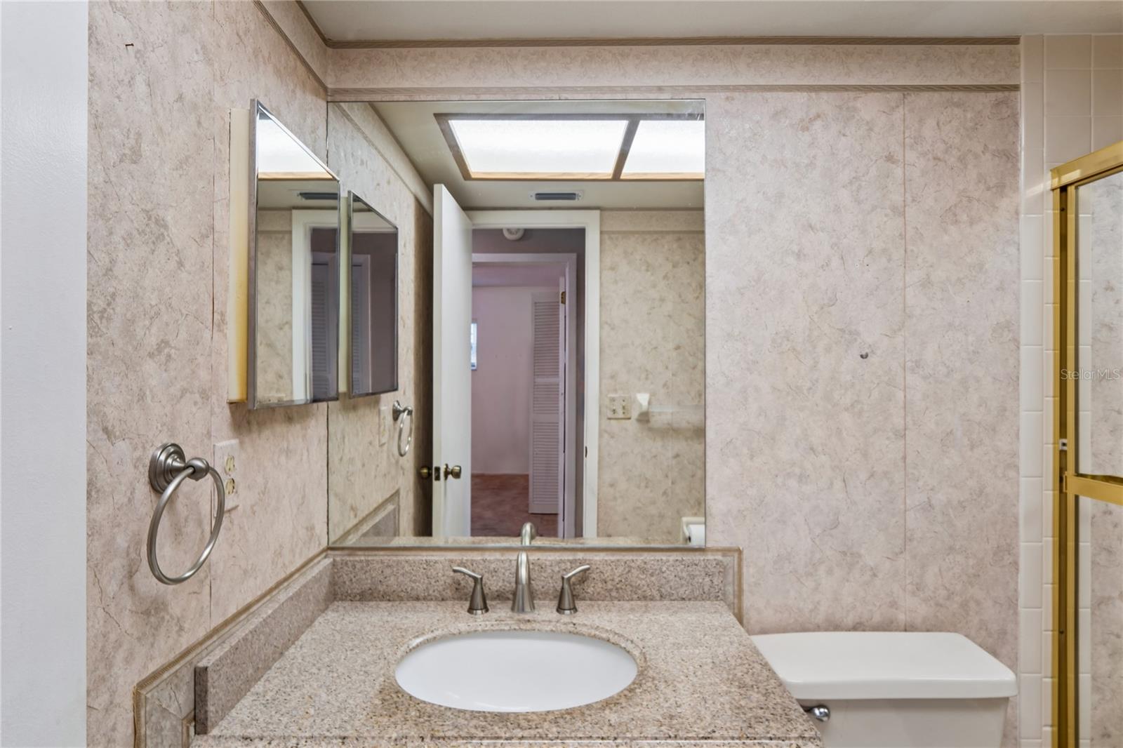 Ensuite