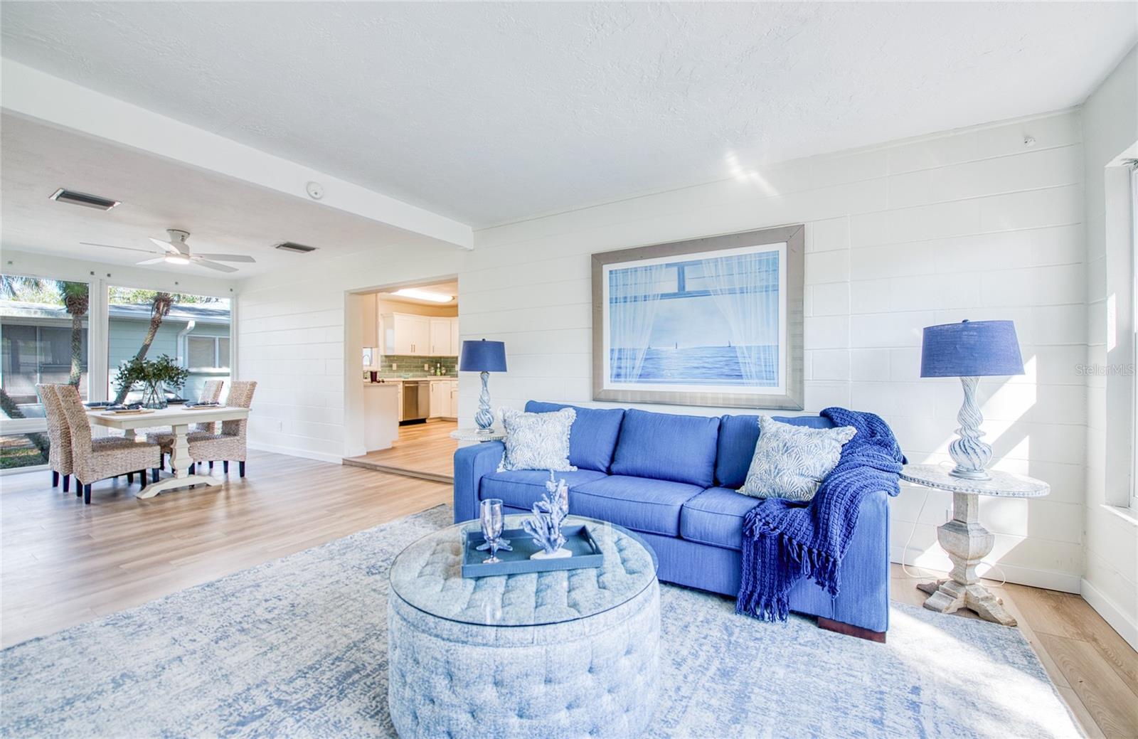 Den/office/family room