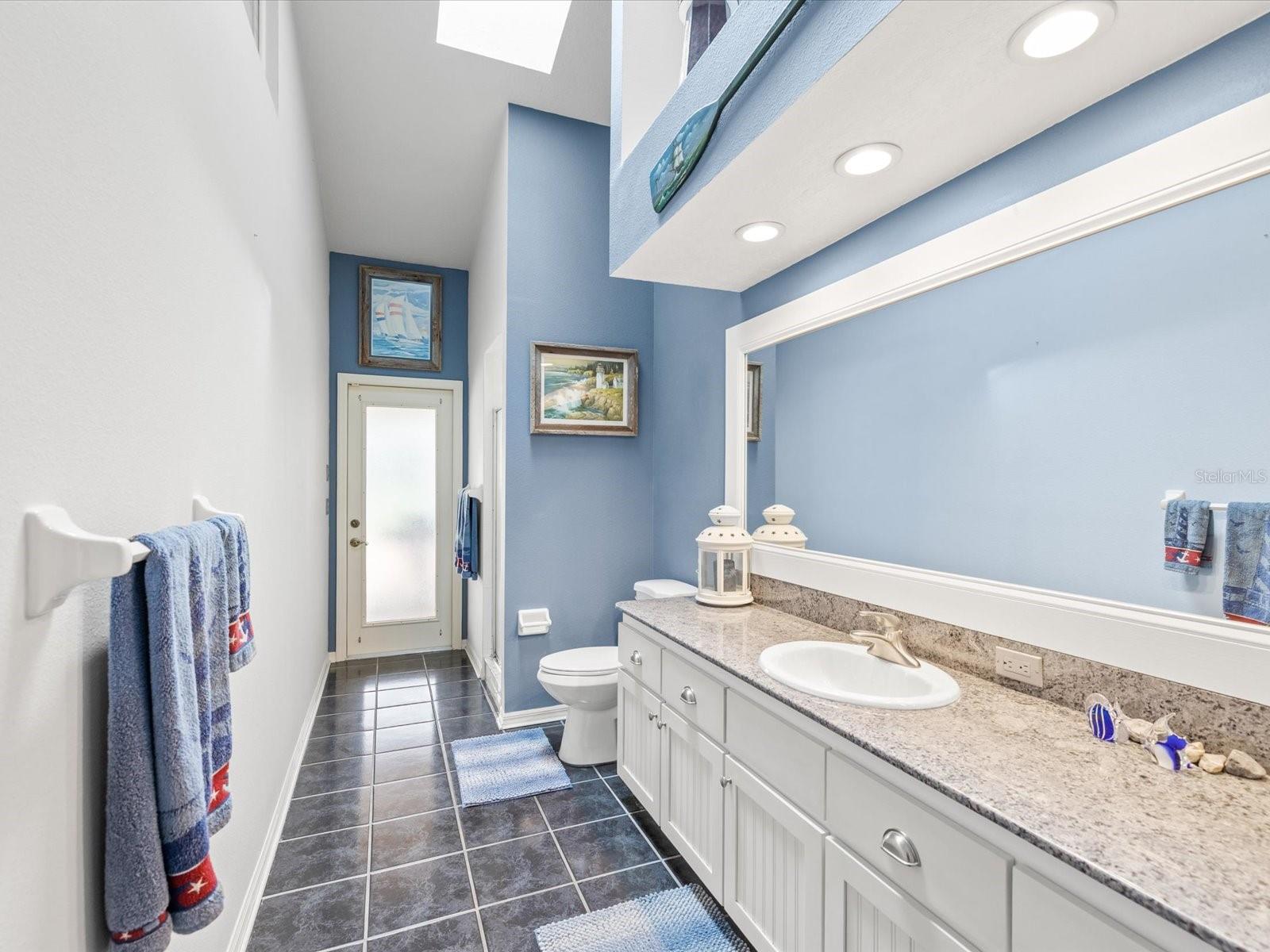 Guest Bath with pool door