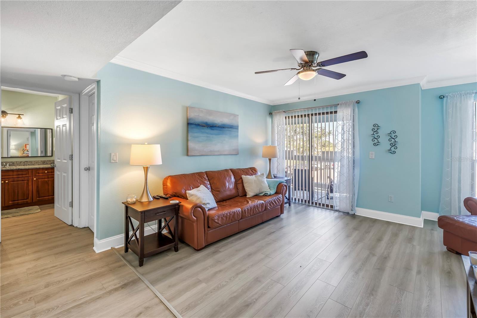 Open And Spacious Great Room