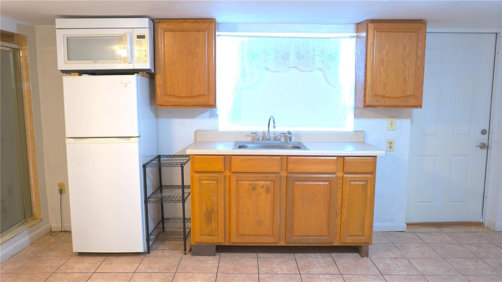 Studio kitchenette