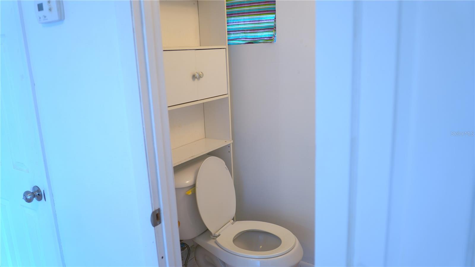 Studio half bath