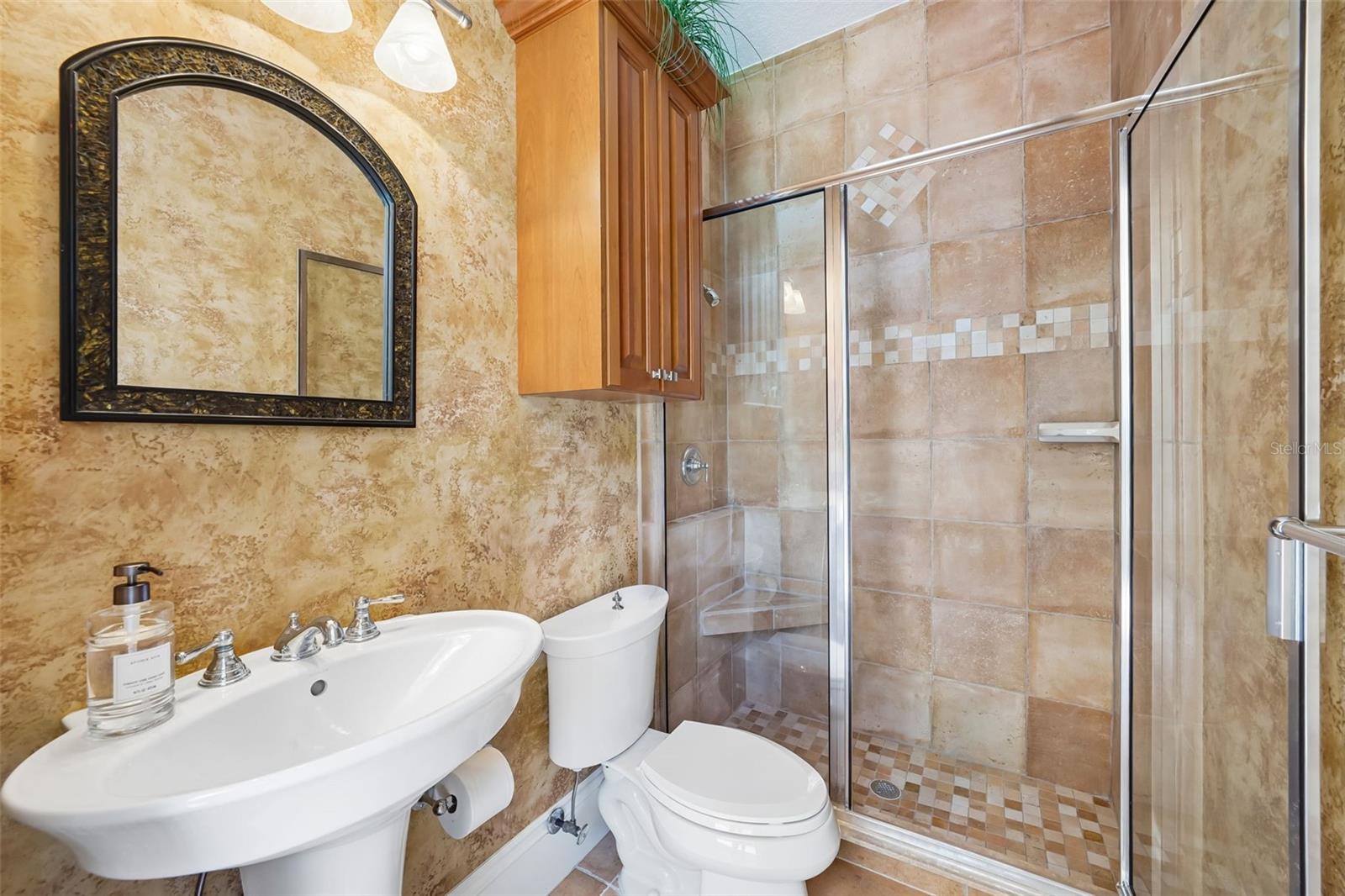 Bathroom 5 - Downstairs