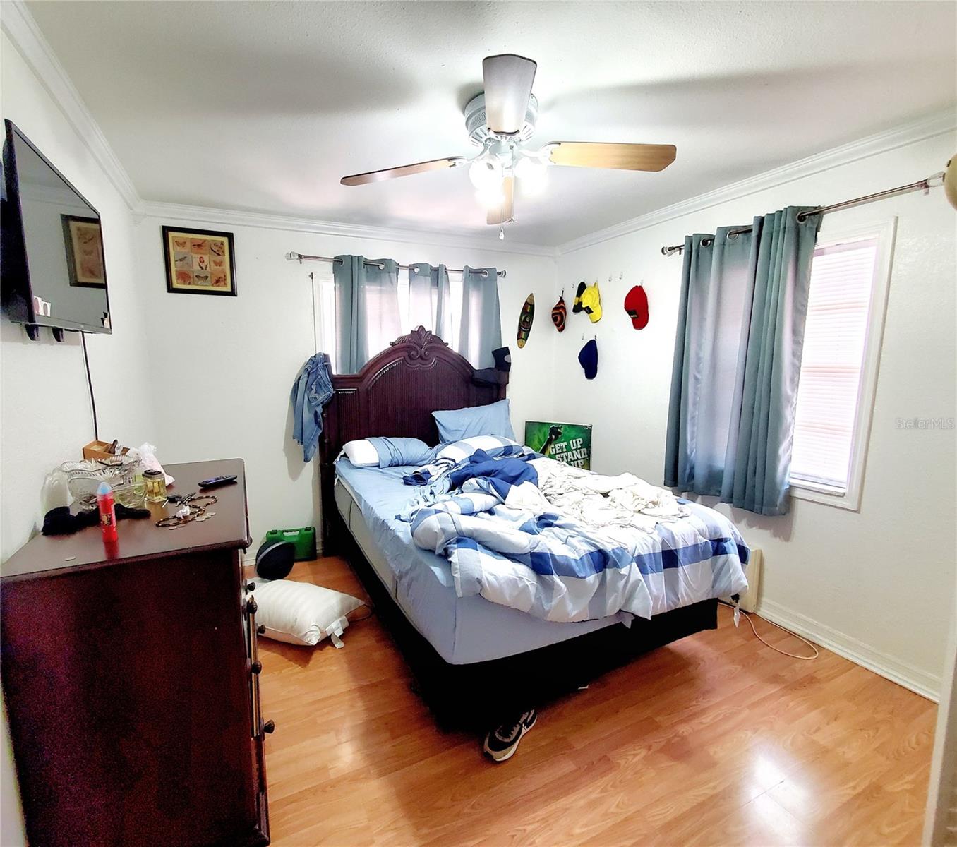 BEDROOM 2