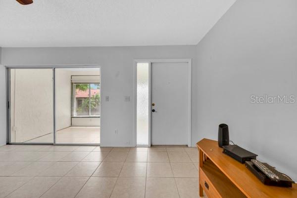 LIVINGROOM WITH VIEW OF LANAI