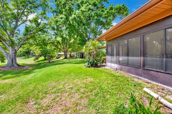 OUTSIDE LANAI WITH GREEN VIEW