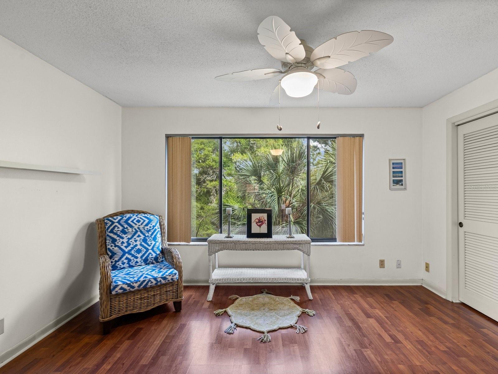 Beautiful Bonus Space with closet