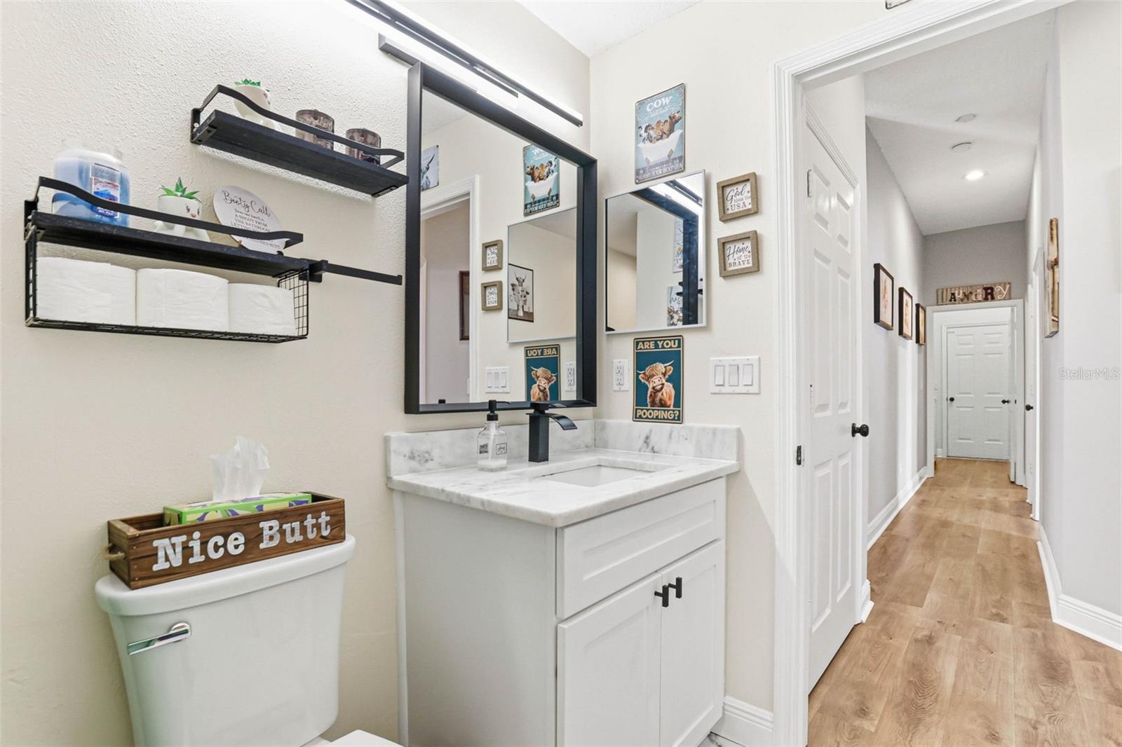 secondary bathroom