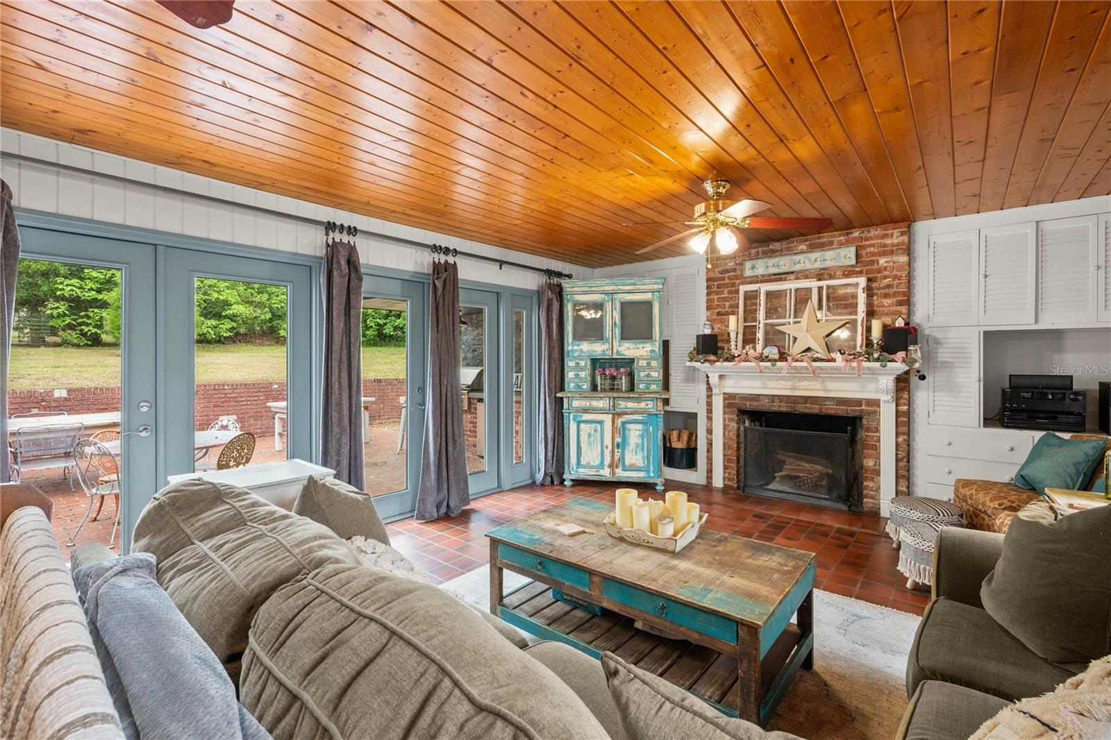 Living room with fireplace