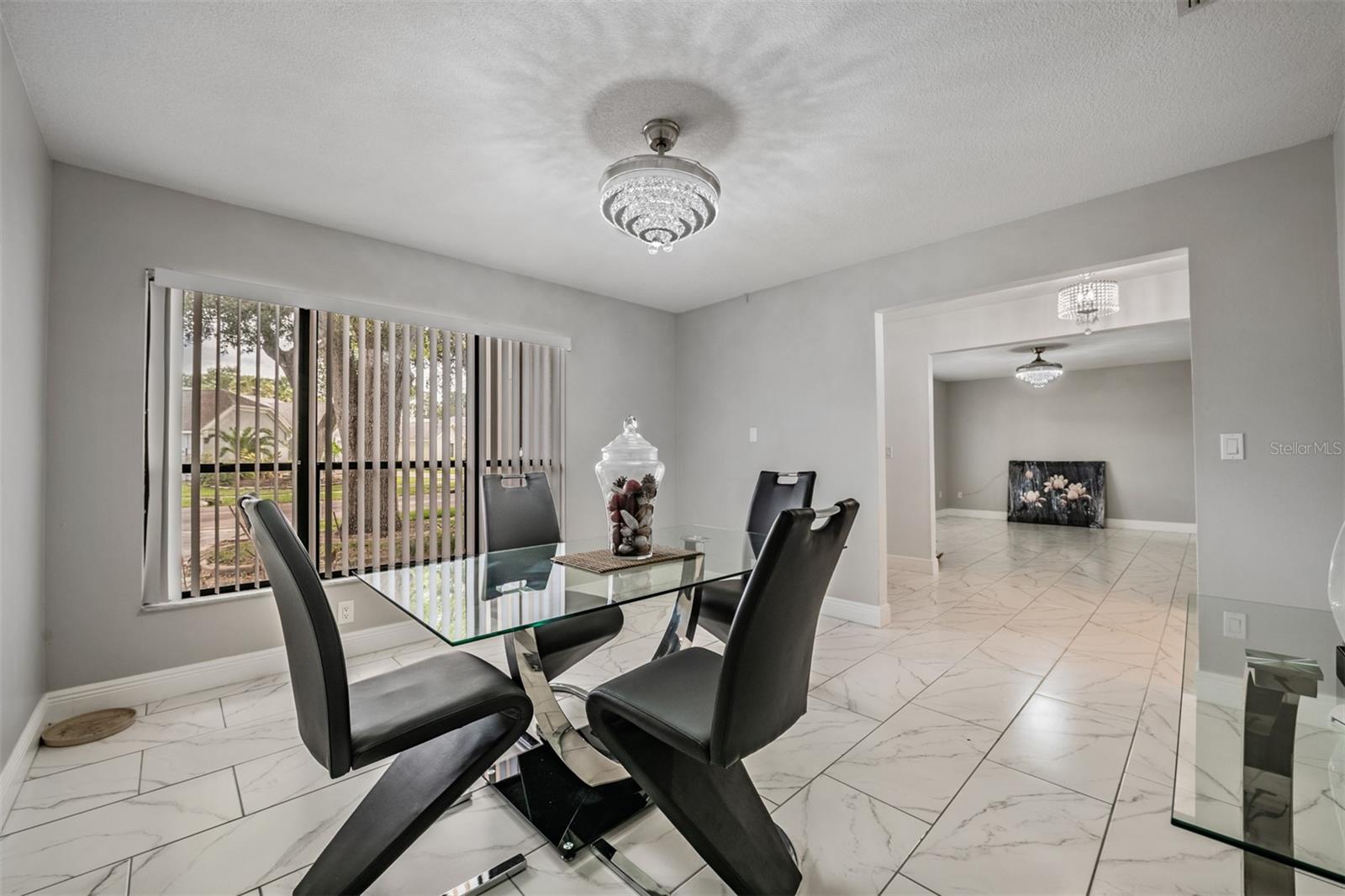 DINING OR OFFICE