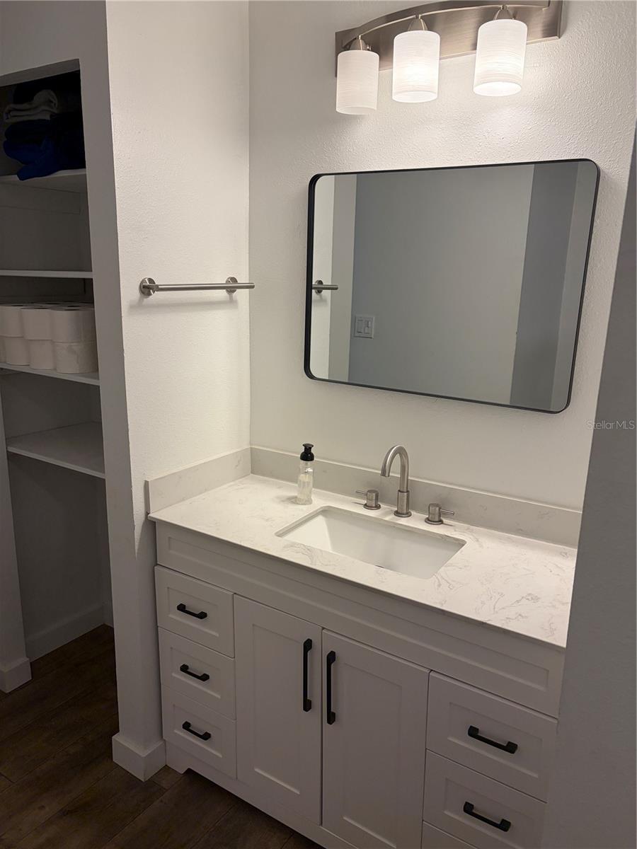 2nd bathroom
