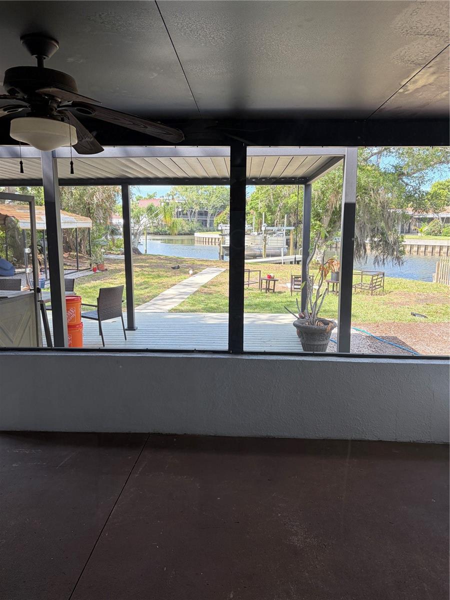 outside screened in patio