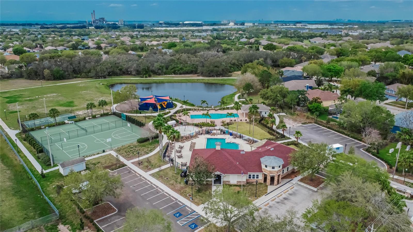 Covington community amenities