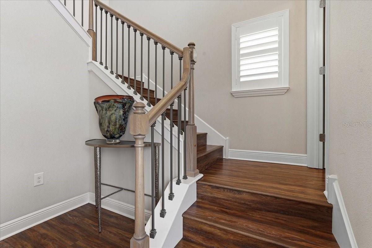 HEADING UPSTAIRS...BEAUTIFUL OPEN STAIRCASE!