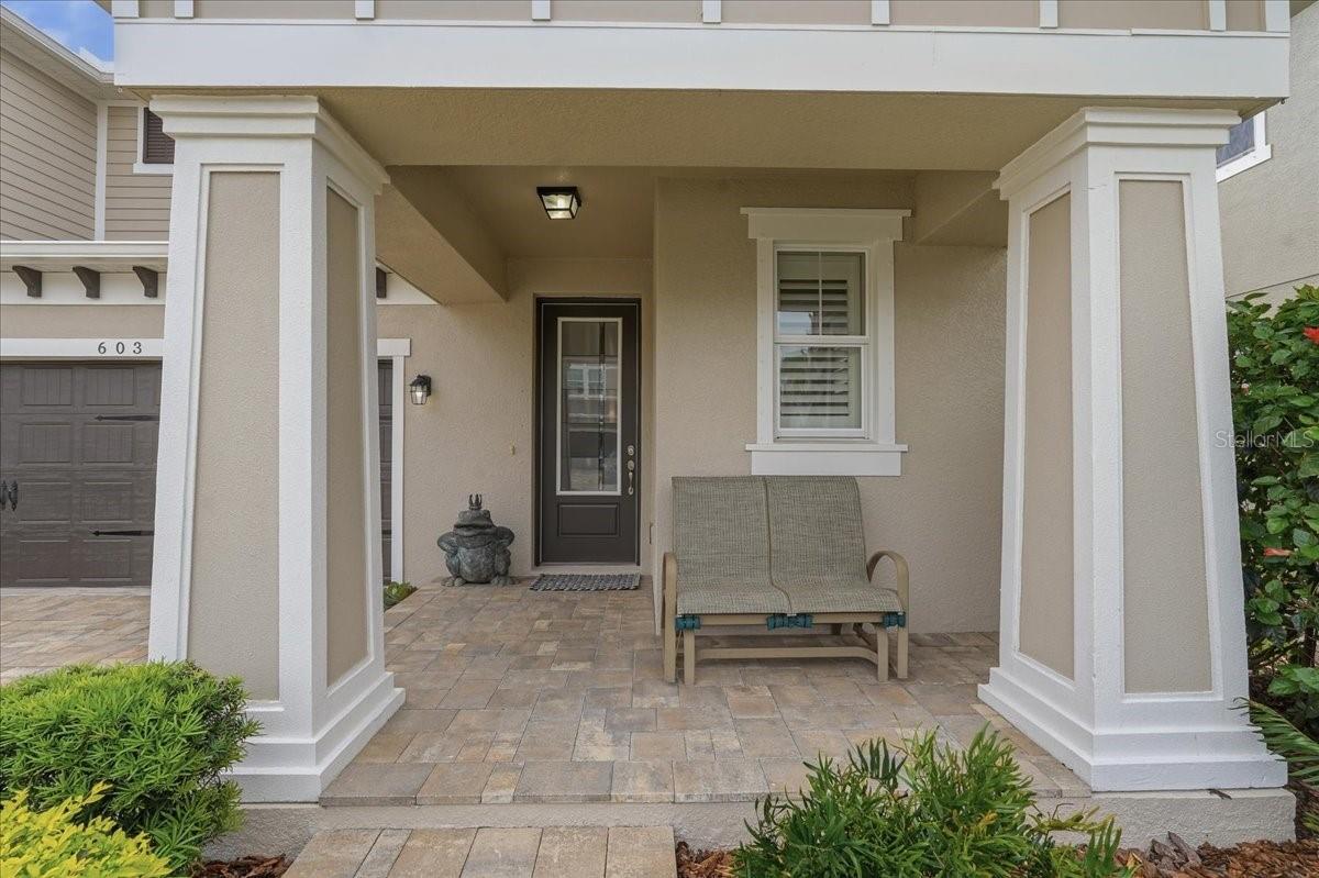 COVERED FRONT PATIO ~ WELCOME HOME!