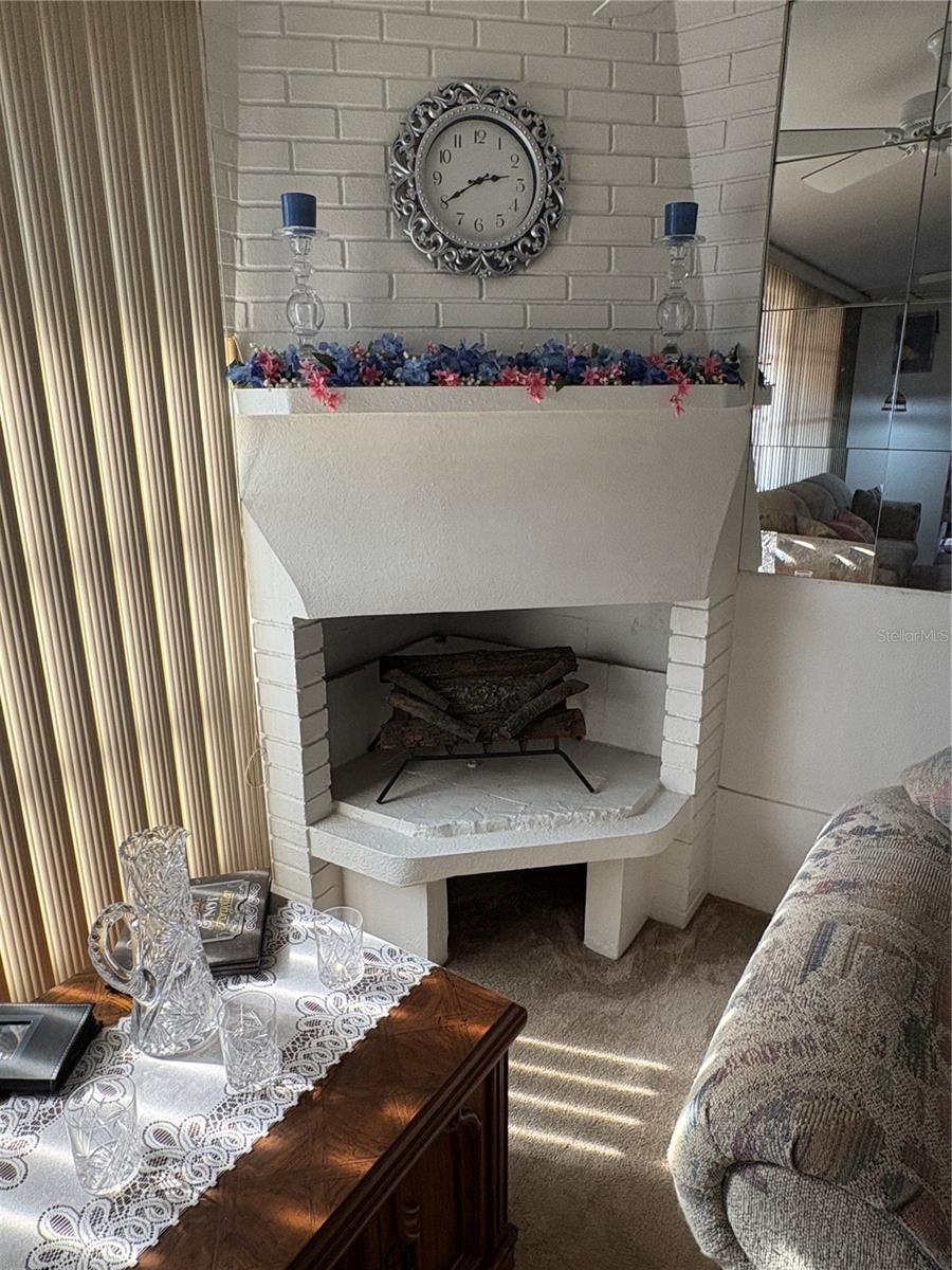 UNIT 1707 FLEX ROOM