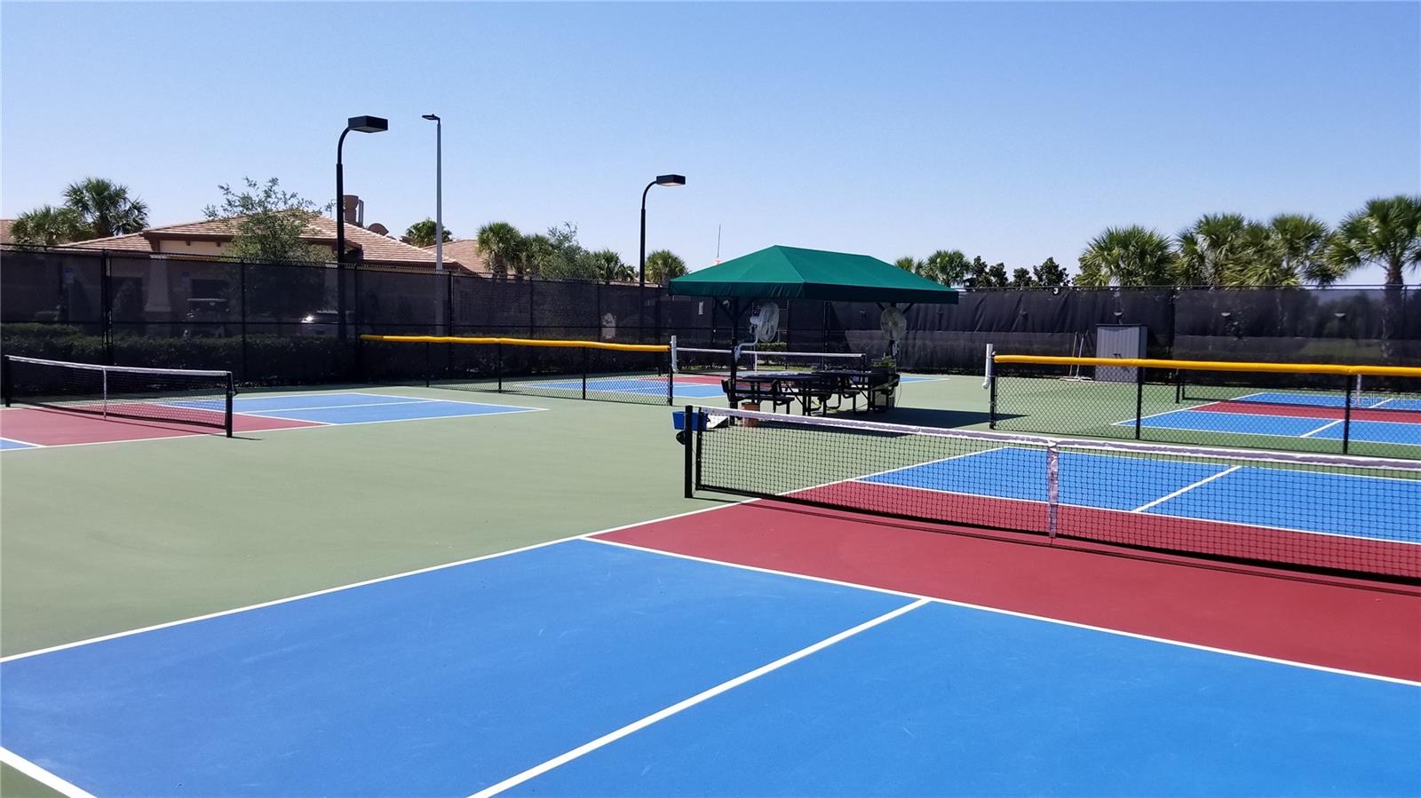 6 Har-Tru Lighted Tennis Courts