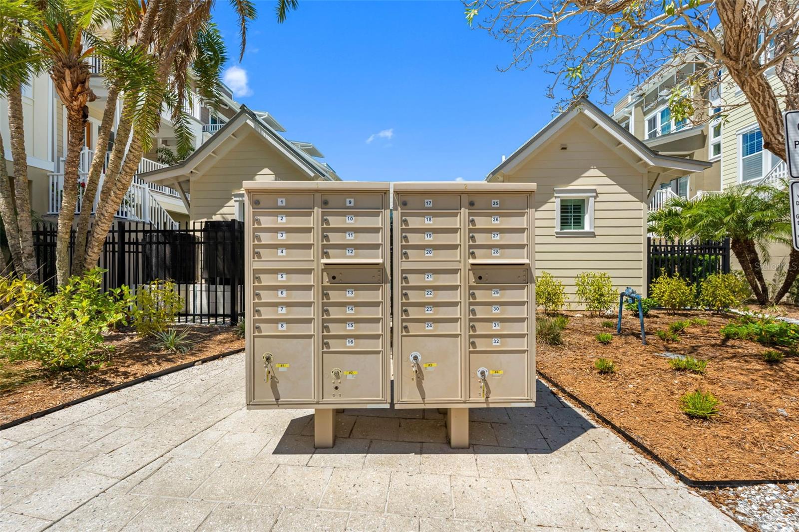 ... Private Mailboxes..