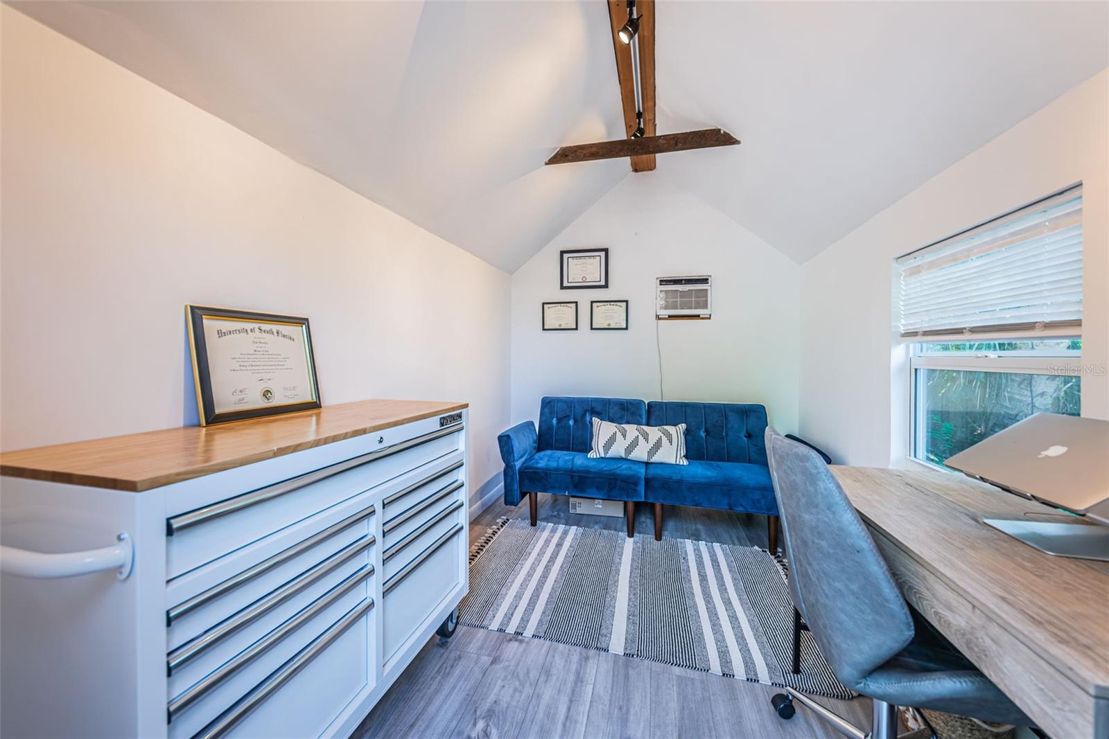 Office/multi-purpose room