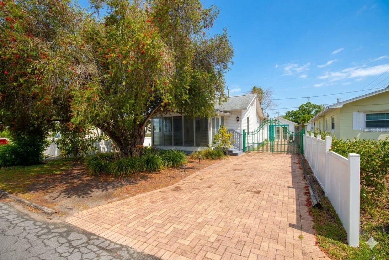 Lots of off street parking