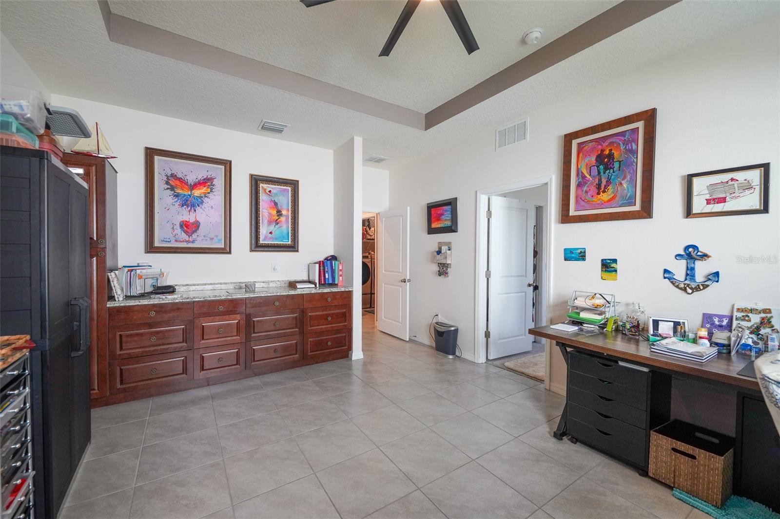 TB8496637