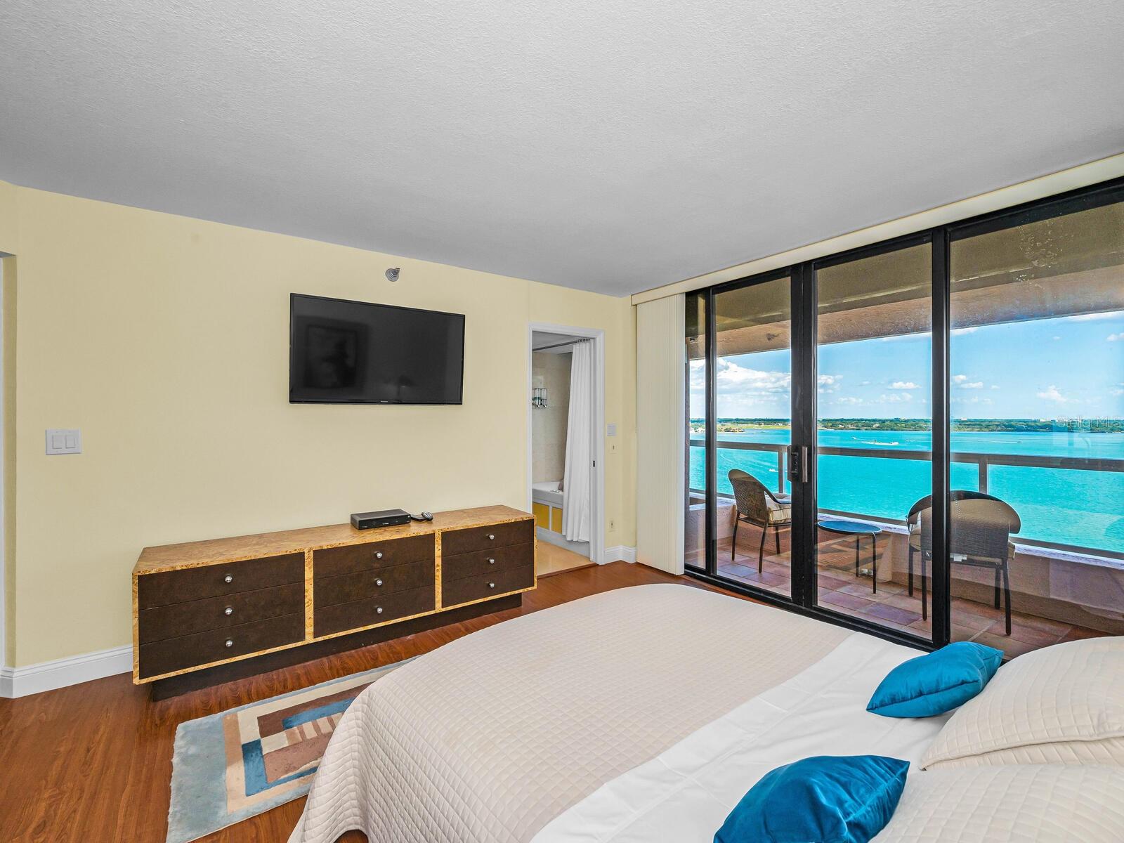 2nd Bedroom with Terrace Access & Aquamarine Seascape Panorama! Jack & Jill Bath