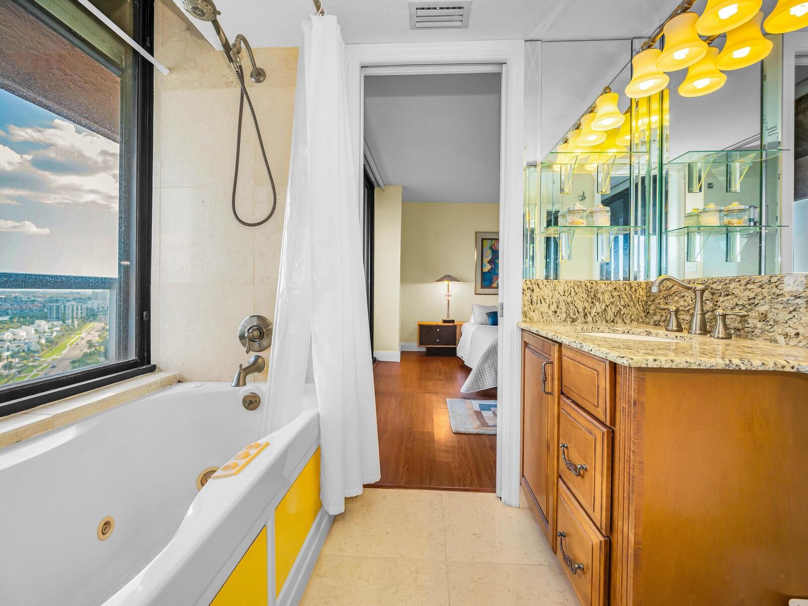 Light & Bright Jack & Jill Full Bath.