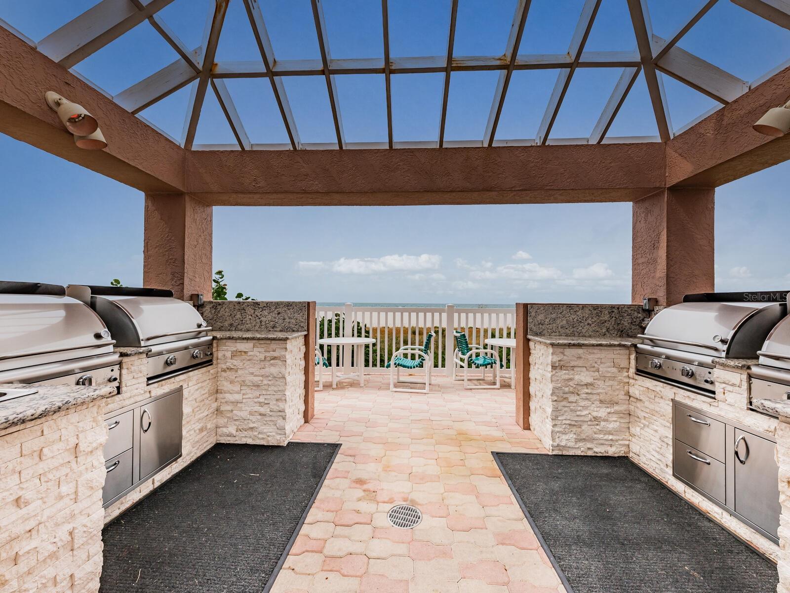 The Finest of Amenities. Grill Area