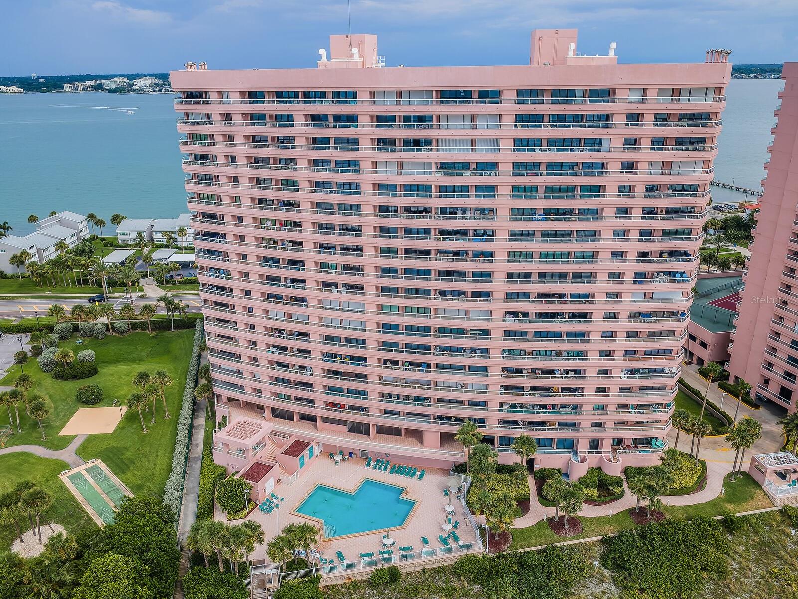 Presenting The Crescent Beach Club Two Luxury Penthouse A Sky Residence Gulf Front Grandeur!