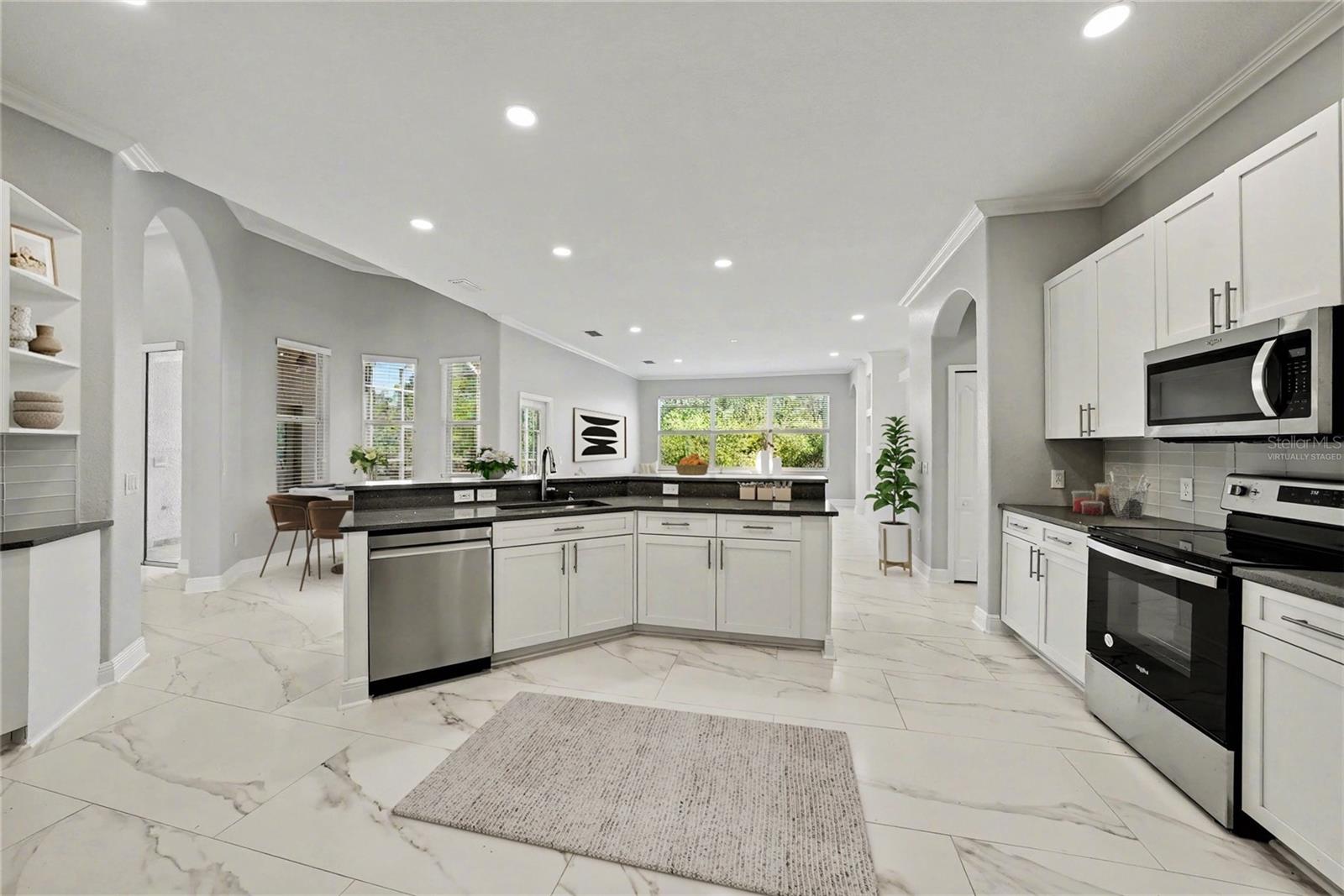 Virtually staged - Kitchen