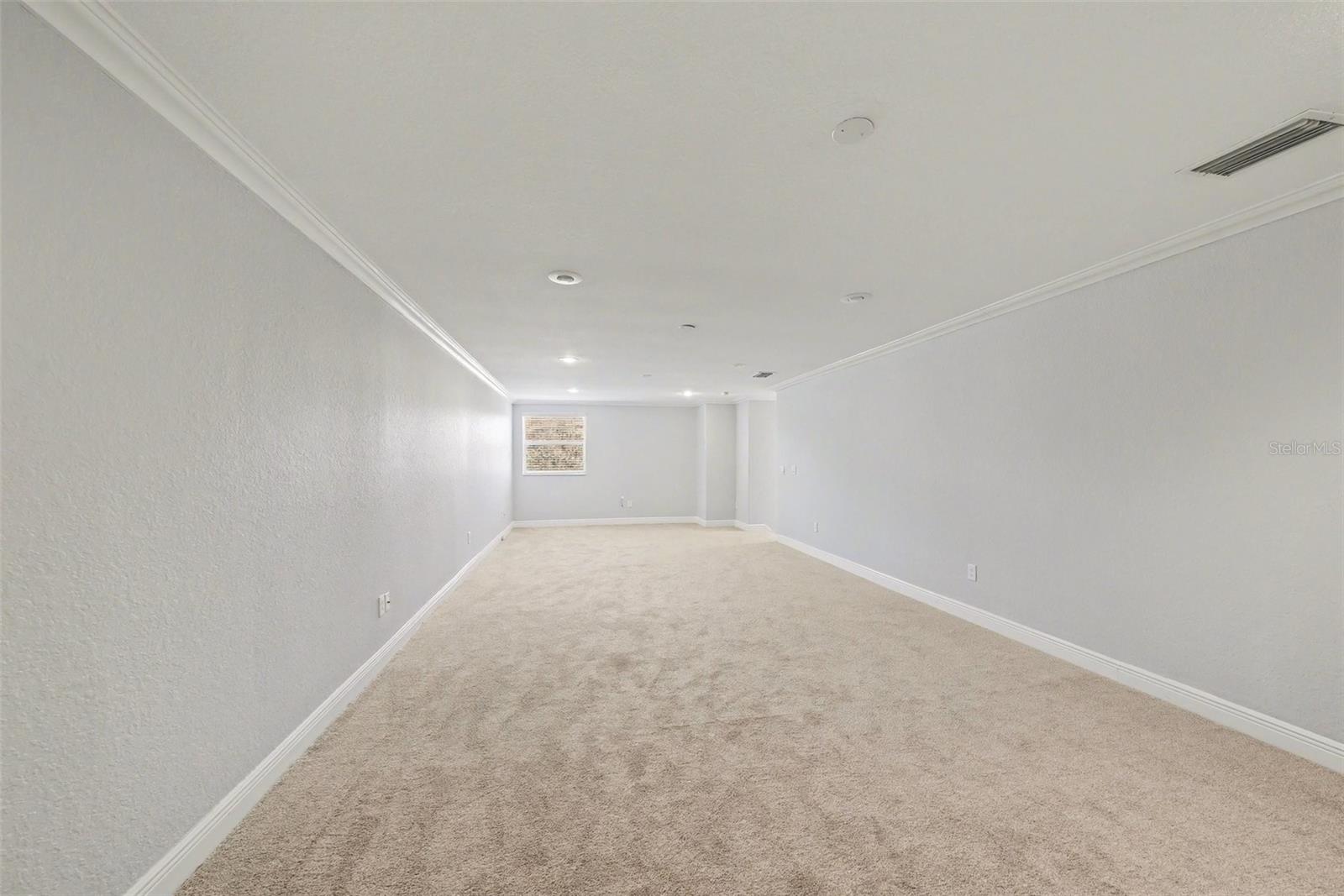 Upstairs family/games room