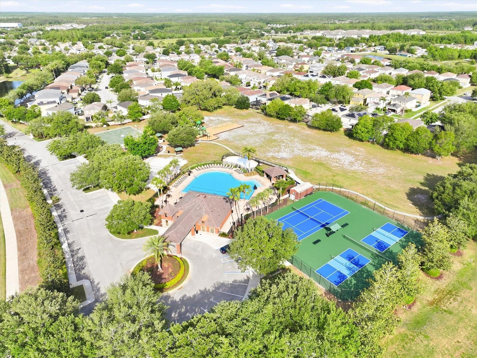 Community Center with Amenities Galore!