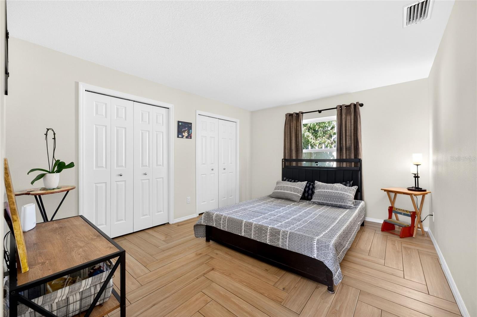 3rd bedroom with dual closets