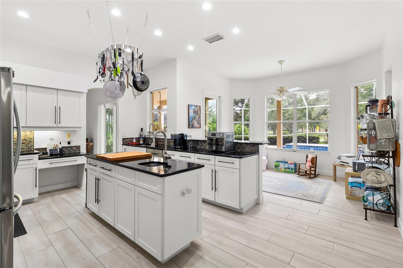 Kitchen is spacious enough to accommodate multiple cooks