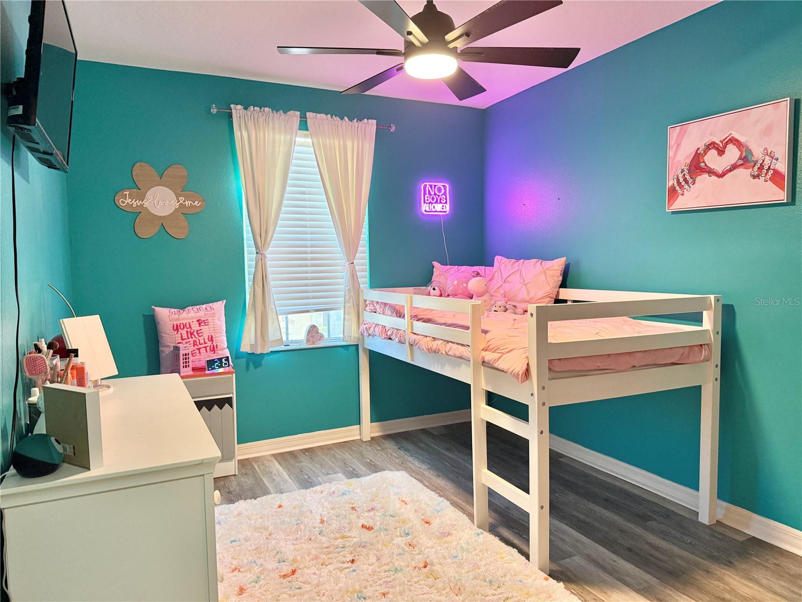 2nd Bedroom