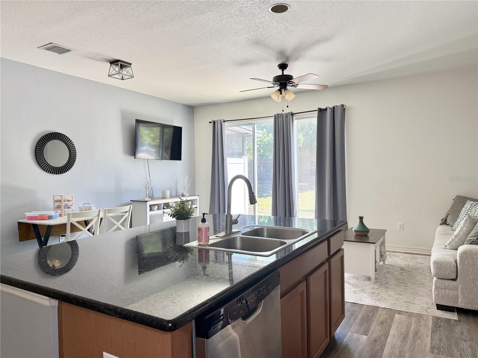 Kitchen with island